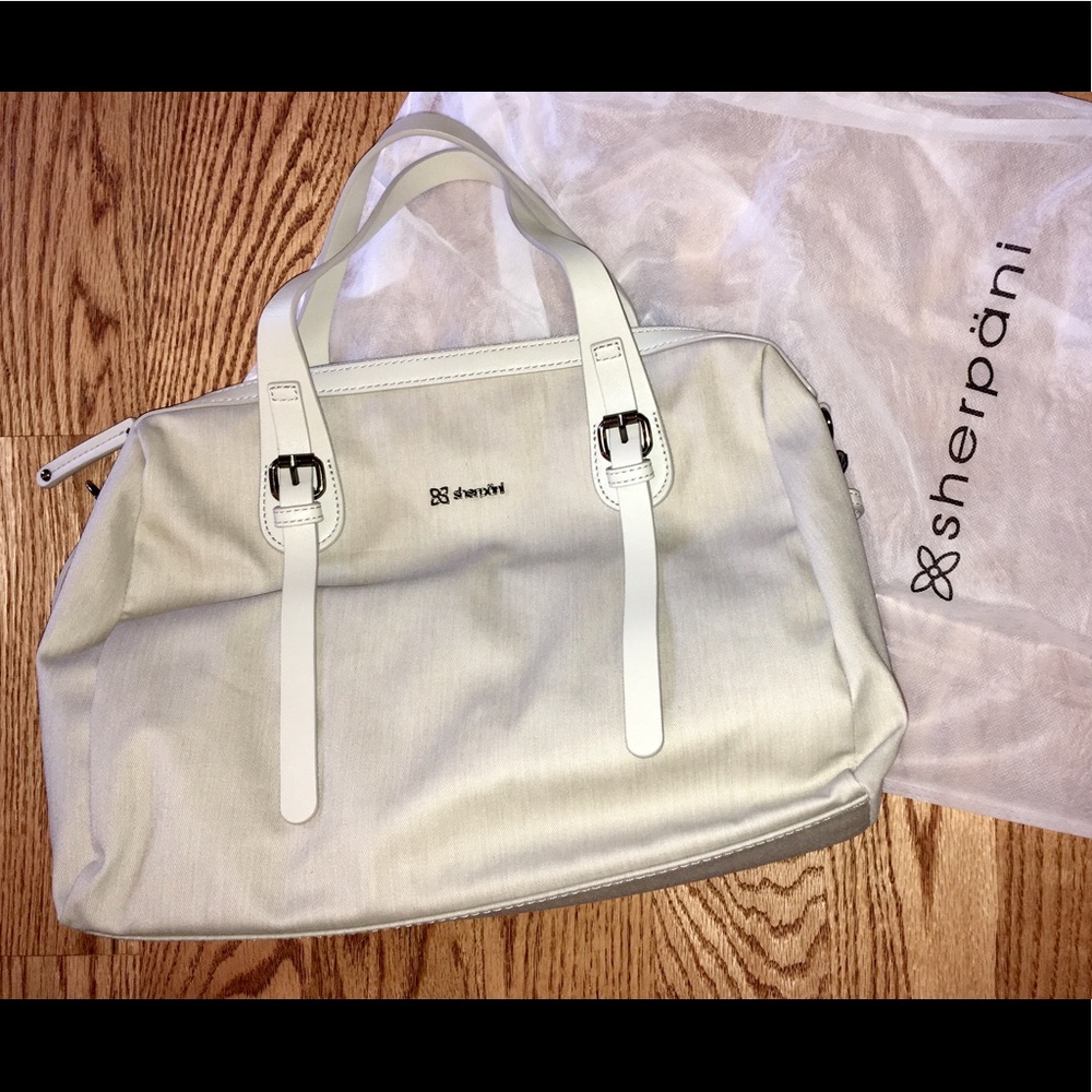 NWT Sherpani Harper Cross Body Purse,  Bone Color